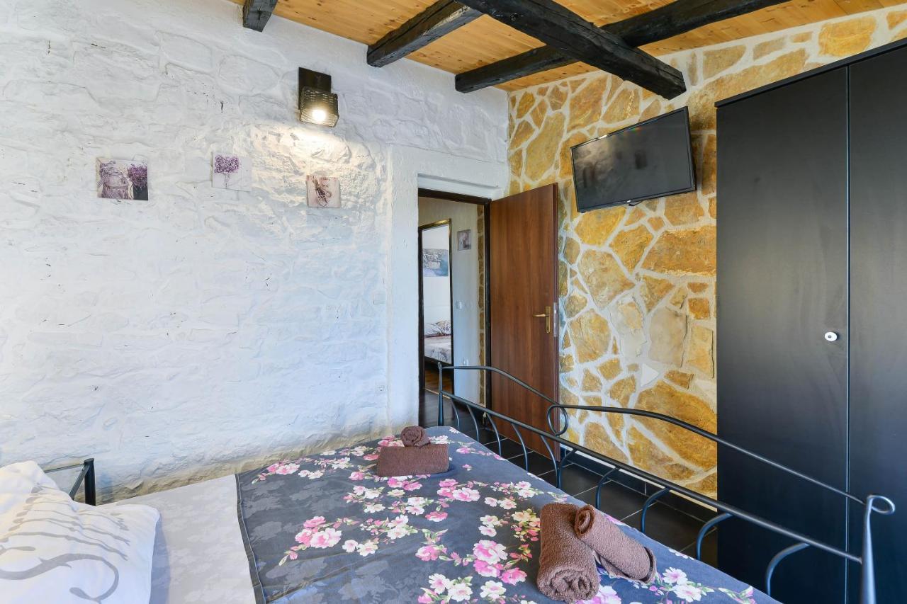 Villa Mia Sukosan Exterior photo